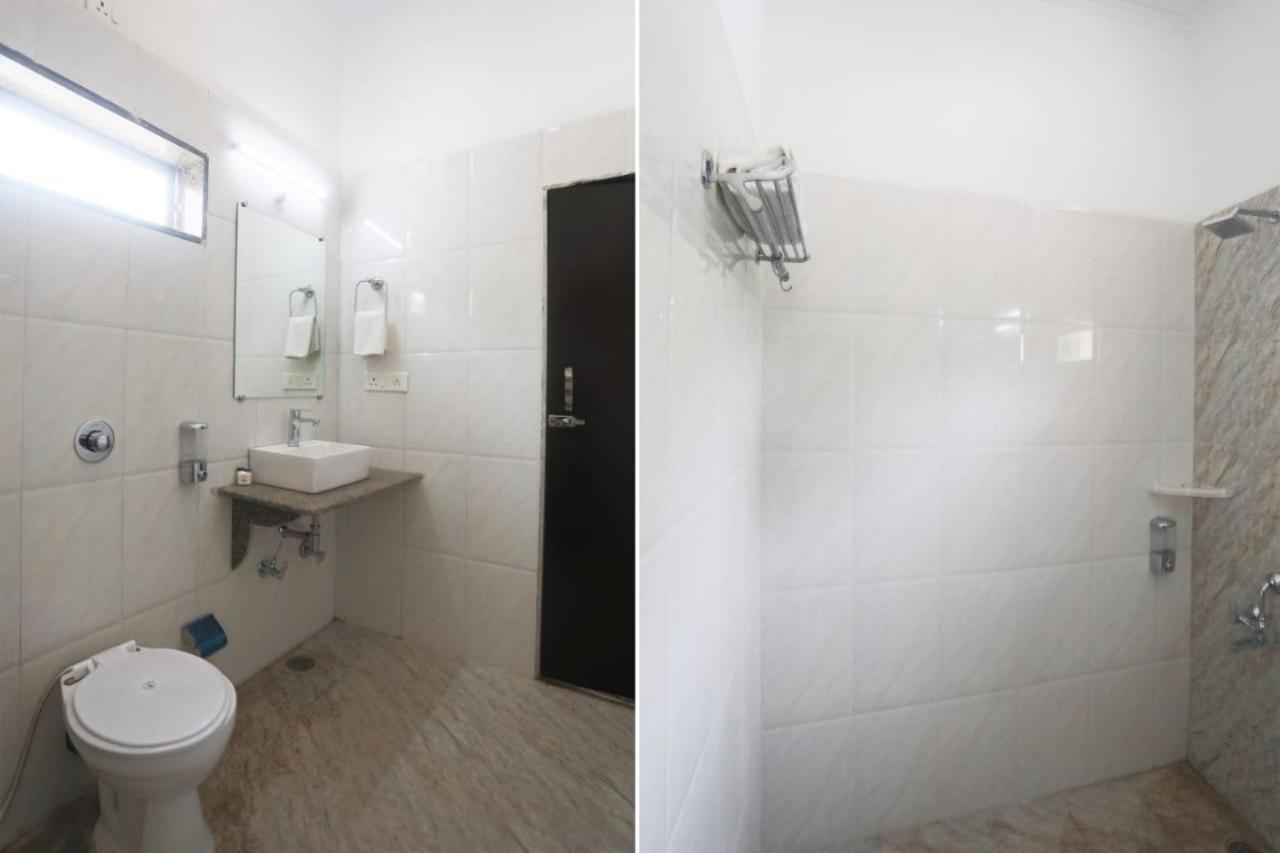 Central Hotel Khadzsuráhó Kültér fotó